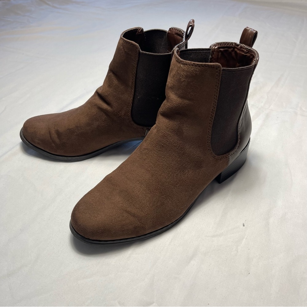 Brown Ankle boots size 7